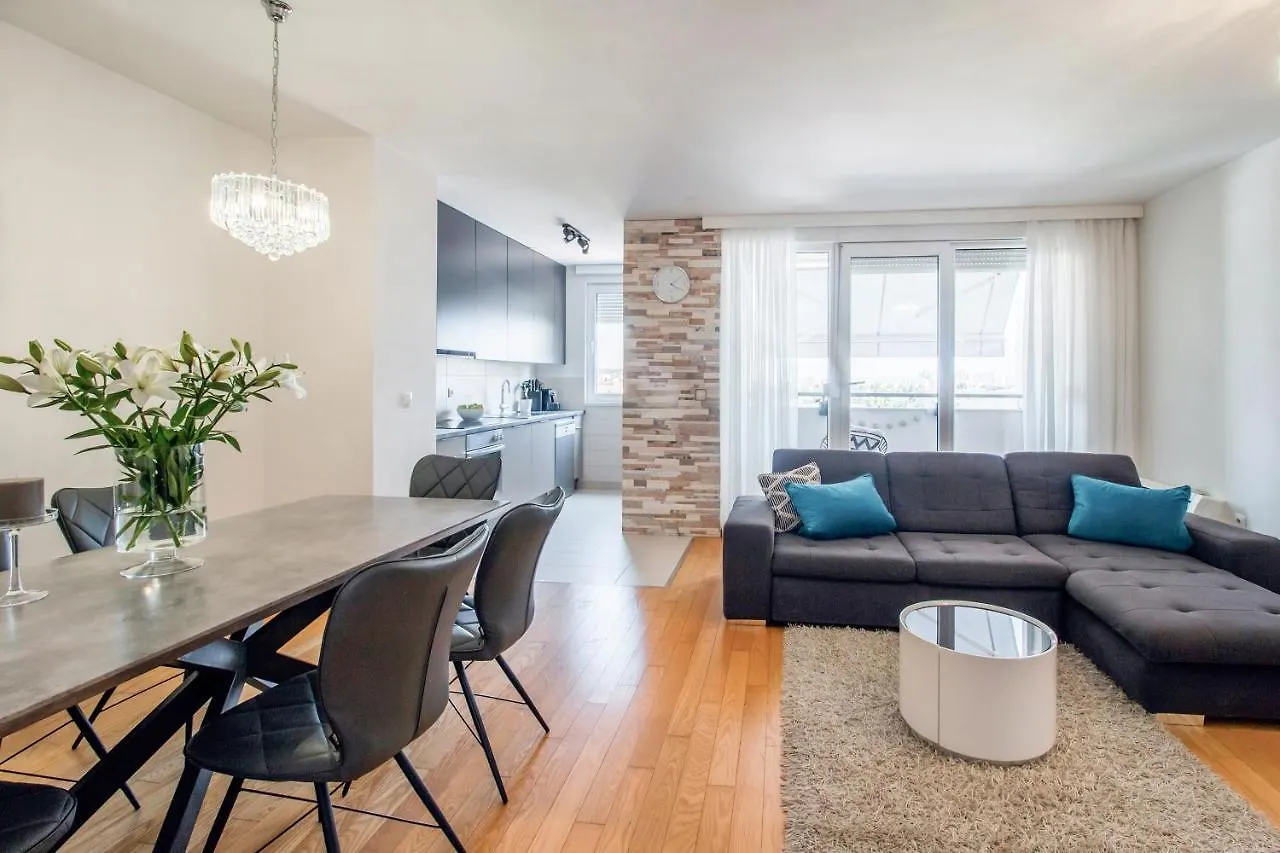 Apartment Montesa Zadar With Free Parking And Balcony Croatie